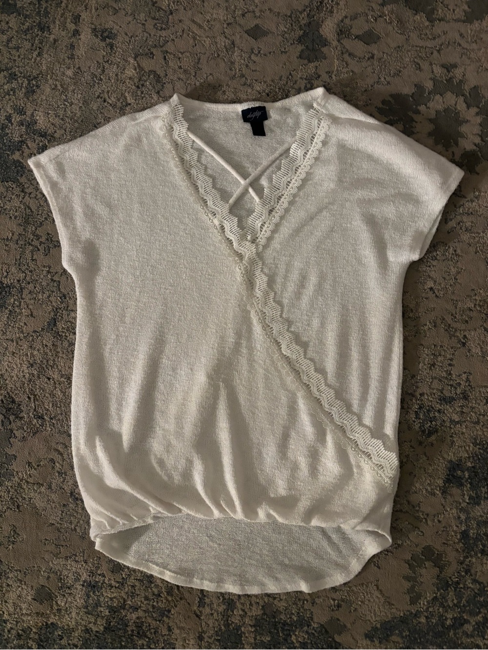 Daytrip Cream Lace-Trim V-Neck Knit Top
